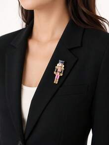 1pc Women's Rhinestone Enamel Nutcracker Soldier Brooch, Cute Cartoon Vintage Pin, Suitable For Christmas, Holiday Party, Suit Jacket, Sweater And Bag Decoration, Exquisite Gift Accessory - Multicolor - View 4