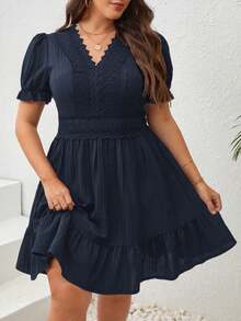 Vestido De Verano Plus Con Encaje De Guipur, Inserción De Encaje En El Dobladillo Con Volantes - Azul marino - Ver 1