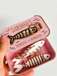 Novel Sardine Can Jewelry Box - Unique Fish-Shaped Tin Travel Jewelry Box, Cute Yellow & Blue Color Home Storage Box With Lid, Includes Fish Bone Shaped Jewelry Stand, Can Store Bracelets, Necklaces, Rings, Earrings, Multiple Colors Available, Perfect Gift For Women And Girls - Multicolor - View 6