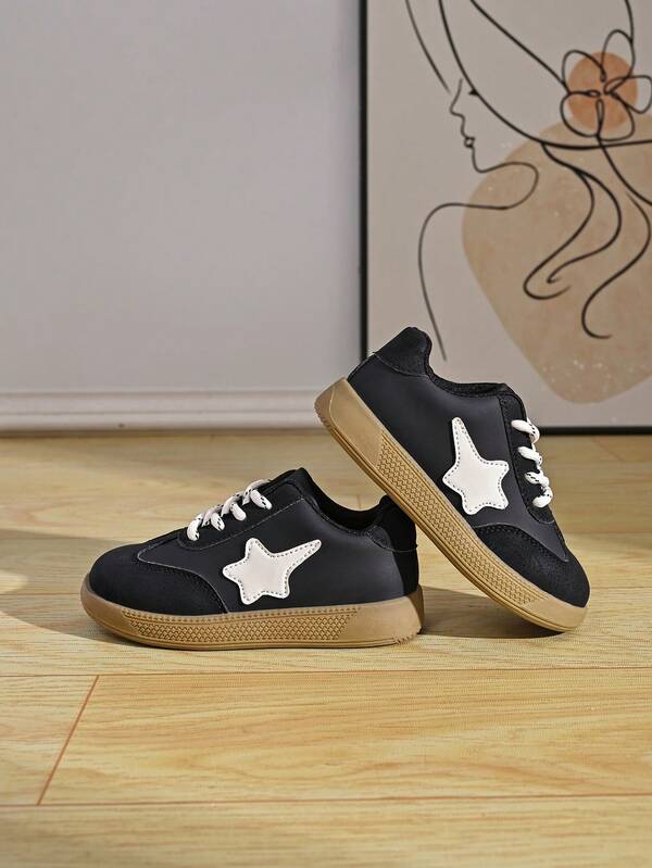 Children's Star Patchwork Training Shoes 2026 New Style Unisex Retro Baby Soft Sole Non-Slip Lace-Up Sneakers Spring Autumn Versatile Sports Shoes