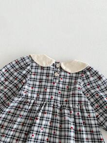 Miniweenns 1pc Baby Girls Spring Autumn Back To School Casual Plaid Dress With Embroidered Peter Pan Collar, Bow, Long Sleeve, All-Over Heart Print - Dark Grey - View 10
