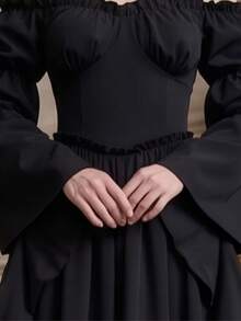 Vintage Medieval Court Style Women's European American Stage Performance Gentle Long Dress, Off-Shoulder Ruffle Bell Sleeve Dress - Black - View 5