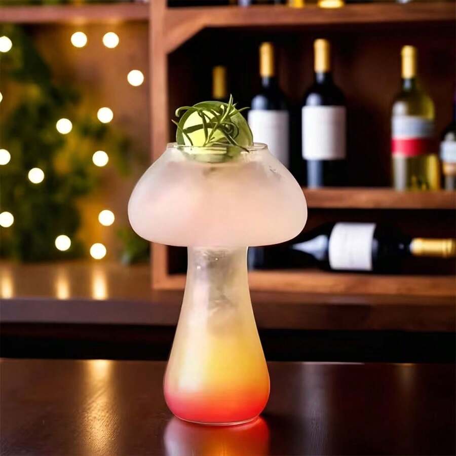 1/2/4/6pcs Mushroom Shaped Glass Cups, Transparent Mushroom Glass Beverage Cups, Creative Design Party Glassware, Suitable For KTV Bars, Clubs And Bistros, Heat-Resistant Borosilicate Glass, Reusable, Suitable For Juice, Milk Tea And More, Hand Wash Only, Creative Party Supplies - Transparent - View 1