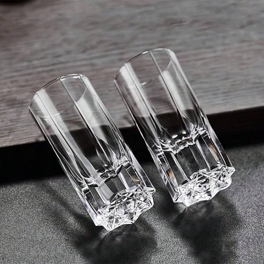 2pcs/6pcs/12pcs Star Crystal Glass Cups, 1oz Capacity (Please Pay Attention To Size And Capacity When Purchasing), Featuring Geometric Star Pattern Design, Smooth And Non-Slip Body, Perfect For Home Use, Reusable. These Cups Are An Ideal Choice For Quality Living-Both Practical And Festive Beverage Containers.