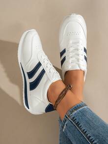 Sepatu Sneakers Kasual Serbaguna Wanita, Ujung Bulat, Model Rendah, Nyaman dan Datar, Kombinasi Warna, Gaya Retro, Cocok untuk Semua Musim, Tersedia dalam Warna Merah, Hijau, Kuning, Ukuran 35-43 Plus Size - Biru - View 5