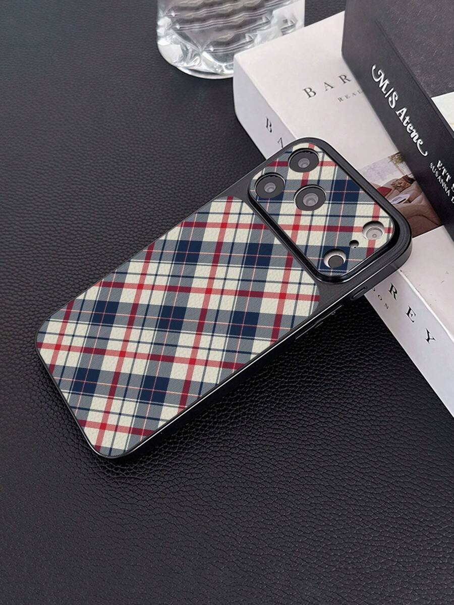 Casing Ponsel Motif Kotak-kotak Vintage Inggris, Warna Kontras Klasik Latar Belakang Beige dengan Cetakan Kotak-kotak Tekstur Kulit Halus, Jendela Besar Perlindungan Penuh, Tahan Aus, Anti Jatuh, Gaya Minimalis Preppy, Pelindung Ponsel Serbaguna, Kompatibel dengan Apple 17 Pro Max/16/16 Pro/16 Pro Max/16 Plus/15/15 Plus/15 Pro/15 Pro Max/14/14 Plus/14 Pro/14 Pro Max/13/13 Pro/13 Pro Max/12/11 - Hitam - View 1