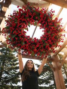 Garlands - View 4