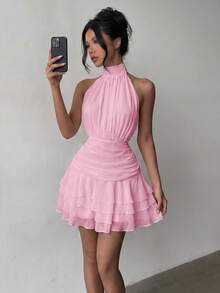 Elegante vestido mini con cuello halter, espalda descubierta y bajo con volantes en capas, color rosa - Rosa - Ver 7