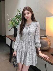 Gaun Musim Semi/Panas Terbaru, Sederhana, Kasual, Longgar, Motif Bunga, Lengan Panjang, Putih, Elegan untuk Liburan - Putih - View 2