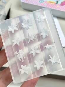 1件夏季百合冰花手工雕刻花瓣3D花朵美甲矽膠模具 - 無色 - 查看 4