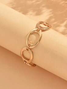 1pc Minimalist Ins Style Asymmetrical Hollow Oval Bracelet, Gold Fashionable Women's Hand Jewelry, Suitable For Daily Wear, Dates, Parties And Vacations - Gold - View 3
