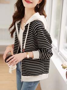 YUXIN Fashion Striped Full Zip Hooded Jacket, Women's Casual Long Sleeve Outerwear, Soft Lining With Adjustable Drawstring, Spring/Autumn Vacation Jacket - Black and White - View 4