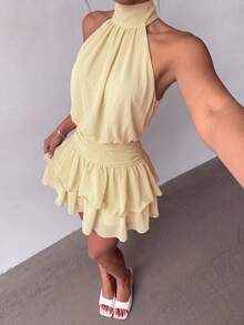 Vestido mini elegante de moda amarillo con cuello halter, espalda descubierta y volantes en capas para boda - Amarillo - Ver 11