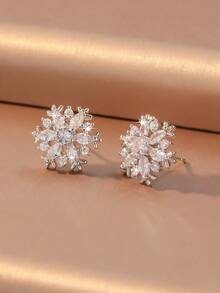 1 Pair/Winter Luxury Style Silver-Plated Stud Earrings, Elegant Earrings Fully Set With Marquise And Round Zirconia Snowflake Design, Creative Ear Studs For Women, Christmas, Wedding, Party, Daily Wear - Multicolor - View 1