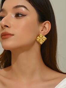VceTd 1 Pair Fashion Elegant Square Textured Stainless Steel Women's Stud Earrings, Suitable For Daily Wear And Commuting, Jewelry Gift For Friends - Yellow Gold - View 3