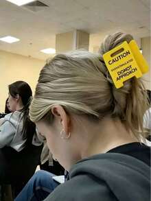1件/組趣味警告標誌髮夾，適合女性夏季配件，適合年輕女孩，Y2K美學「Do Not」 - 黃色 - 查看 3
