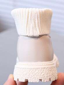 1 Pair Kids Knitted Sock Ankle Boots, Simple Fashion Autumn/Winter Soft Sole Slip-On Thick Sole Tube Boots - Beige - View 8
