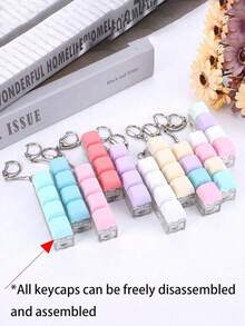 1pc Minimalist Colorful Keyboard Keychain, 4-Key Keyboard Cube Stress Relief Keychain, Car Keychain Pendant, Keyboard-Shaped Adult Fidget Toy Keychain, Pressure Ring, Focus Relaxation Stress Relief Keychain, Birthday Gift, Boyfriend Gift, Party Gift, Holiday Gift - Multicolor - View 2