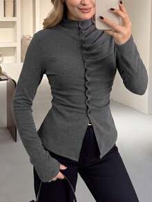 Atasan turtleneck lengan panjang pas badan dengan desain lipit, kancing depan, dan belahan di bagian bawah, cocok untuk dikenakan di musim gugur/musim dingin. - Grey - View 6