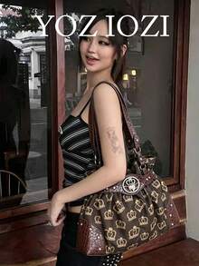 復古辣妹 Y2K 通勤外出日常購物女款單肩托特包 美式復古 Y2K 辣妹斜挎腋下包 小眾設計 INS 風格亞文化極簡托特包 - 巧克力棕 - 查看 5