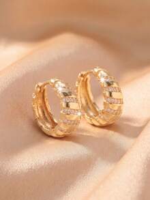 1 Pair Striped Rhinestone Hoop Earrings, Spiral Stripe Earrings With Elegant High-End Vibe, Suitable For Daily, Dating, Party, Formal Occasions - Striped Earrings - View 4