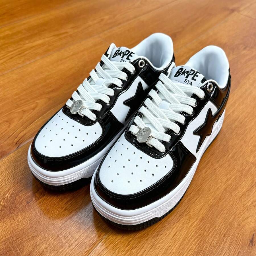A BATHING APE 經典星星 Logo BAPE STA 低筒中性休閒運動鞋 - 黑白熊貓鏡面 - 查看 1