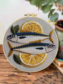 1件 20*20cm/7.9*7.9in 美味秋季刀魚刺繡套件，DIY手工刺繡套裝，適合成人初學者，居家禮物，女性縫紉禮物，含使用說明書、印花布料、刺繡框、針與線 - A - 查看 14