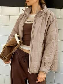 Chaqueta acolchada corta y ancha para mujer, ligera, resistente al agua y empaquetable para el invierno - Caqui - Ver 2