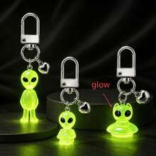 1pc/Multi-Pcs Unisex Glow-In-The-Dark Alien Resin Pendant 3D Heart-Shaped Keychain Personalized Bag & Key Charm - Multicolor - View 2