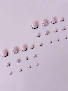 12PCS Short Square Toe Nails White French White Floral Gradient 3D Rhinestone Toe Nail Set Wedding Wearable Nails Suitable For Women Daily And Party - Multicolor - View 2