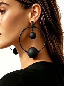 1 Pair Women's Vintage European & American Style Gold-Tone Thin Large Hollow Hoop Earrings With Solid Ball Dangle, Wide Opening Thin Round Frame With 2 Asymmetrical Metal Ball Pendants, Suitable For Party, Banquet, Vacation - Black - View 2