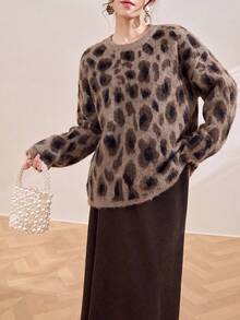 Women's Casual Minimalist Leopard Print Round Neck Pullover Sweater, Autumn/Winter - Coffee Brown - View 3