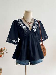 Rusttydustty Bohemian Style Women's Plus Size Short Sleeve Embroidered V-Neck Casual Vacation Top Summer - Navy Blue - View 5
