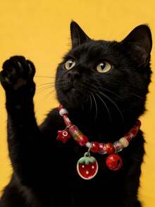 Red Strawberry Cute Pet Necklace, Lightweight And Skin-Friendly, Suitable For Small Cats And Dogs, Knotted Braided Design, Adjustable Size, Anti-Lost - Red - View 4