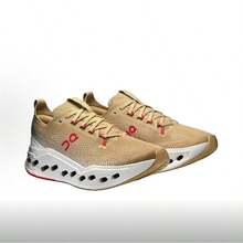 On Running Women Running Shoes - 淺棕 - 查看 2