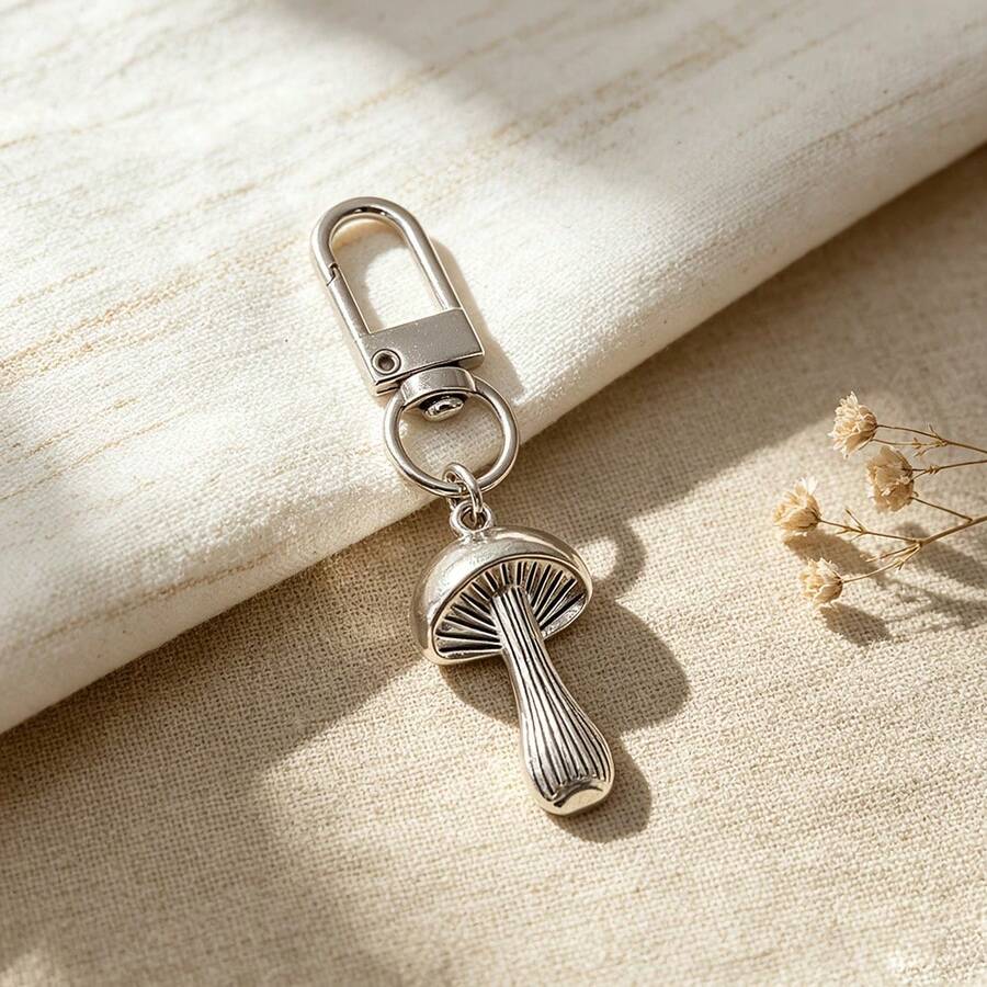 1pc Vintage Mushroom Keychain, Nostalgic Forest Style Mushroom Pendant, Natural Forest Style Bag Charm, Exquisite Gift For Outdoor Enthusiasts And Pastoral Style Lovers - Antique Silver - View 1