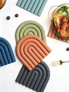 1pc Rainbow Arch Silicone Coaster, Heat Resistant Non-Slip Desktop Protector, Multi-Color Heat-Insulating Cup Mat, Reusable Kitchen Hot Plate Pad, Home Desktop Decor, Housewarming Gift - Multicolor - View 2