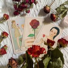 1 Peça Cartas de Tarô Dive-To-You, Conjunto Completo de 78 Cartas Estilo Rider-Waite com Tema de Amor Estético Coreano, 10*6cm, Cartas de Jogo de Mesa com Ilustração Estilo História Orientada para Casais, Cartas de Coleção de Mesa com Atmosfera Romântica, Cartas Interativas para Reuniões de Lazer com Amigos, Jogo de Mesa Divertido e Emocional, Decoração com Ilustração Artística, Adequado para Coleção de Entusiastas de Cartas, Alívio de Estresse no Lazer, Brincadeira de Interação de Casal, Brinquedo de Cartas de Lazer para Presente de Feriado - Multicolorido - Visão 4