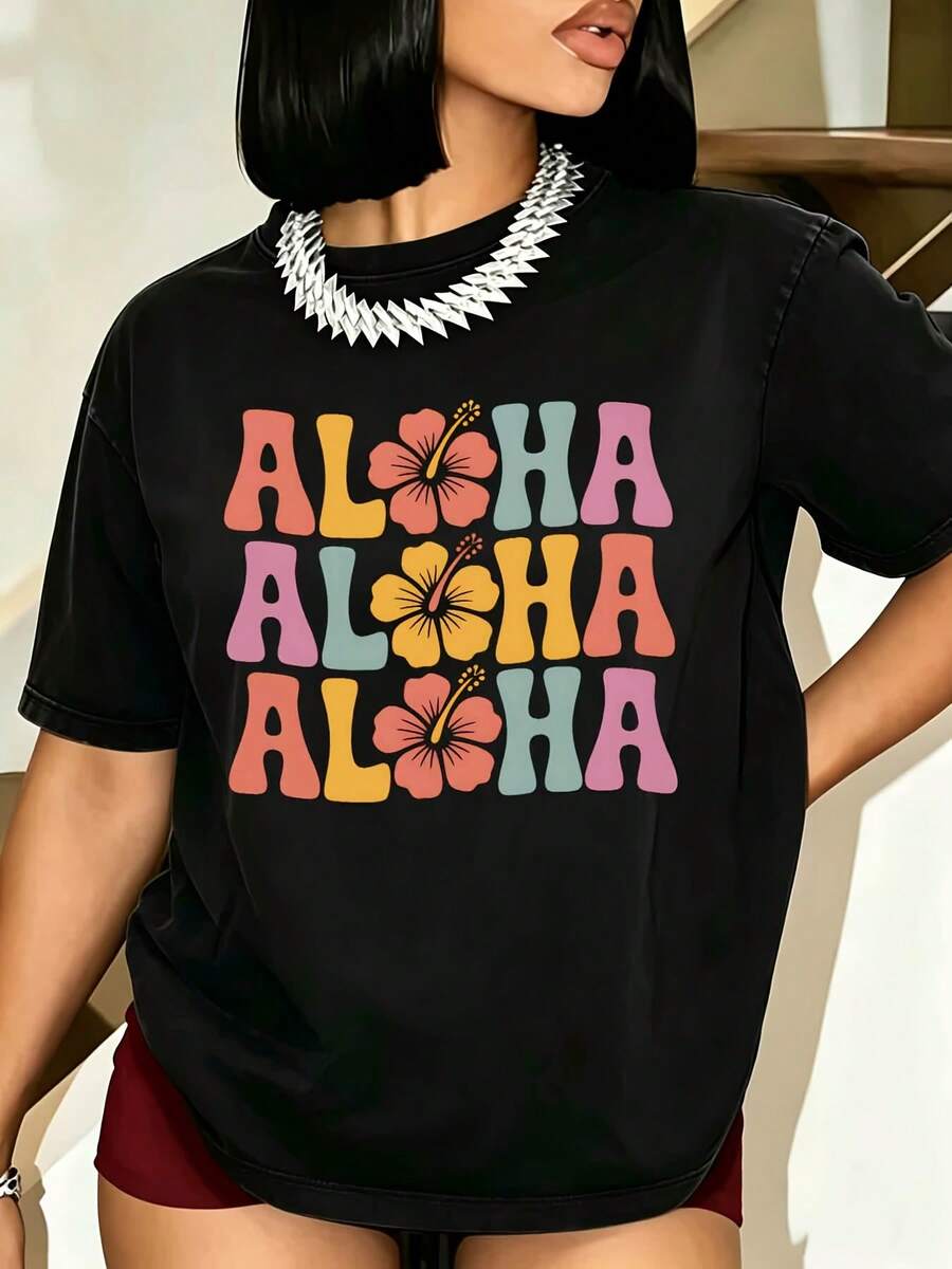 Estampa Aloha com Flores de Hibisco Coloridas, Estilo Retro Vintage dos Anos 70, Ideal para Verão e Viagens à Praia, Presente para Amantes do Tropical e Jovens Descolados - Preto - Visão 1