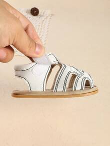 1 Pair Infant Shoes Hollow Design Black & White Classic Versatile Minimalist Sandals Suitable For Summer - White - View 7