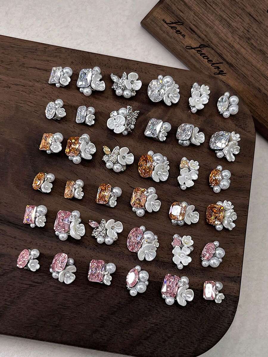 5件裝新款珍珠白花朵水鑽美甲裝飾，3D多用途手工珍珠蝴蝶美甲水鑽球