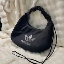 Tas Bahu Adidas Ukuran Besar Cloud Bag Tas Olahraga Satu Bahu Crossbody Bag JP0145 - Hitam - View 1