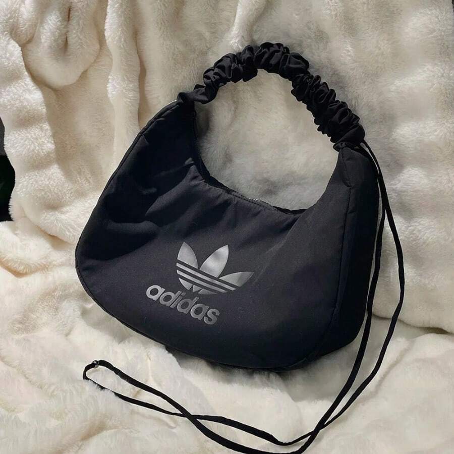 Tas Bahu Adidas Ukuran Besar Cloud Bag Tas Olahraga Satu Bahu Crossbody Bag JP0145 - Hitam - View 1