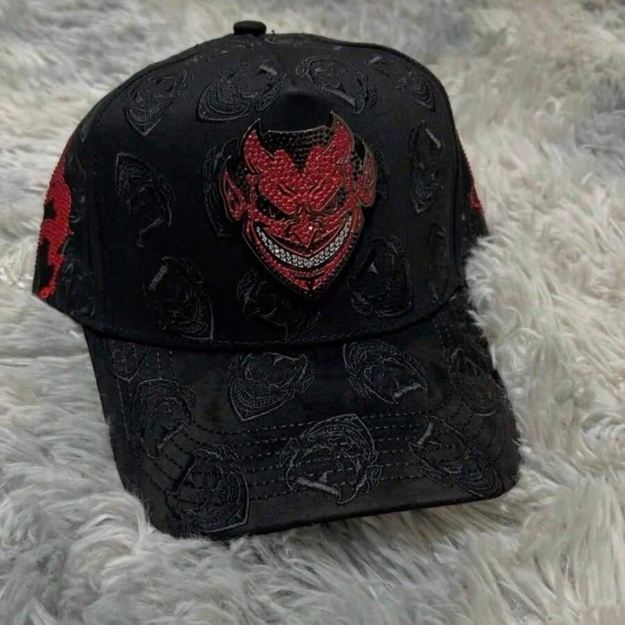Gorra de Béisbol de Terciopelo Negro con Strass y Diseño de Pequeño Demonio, Estilo Streetwear Americano, Tipo Dad Hat Unisex Ajustable - Albaricoque - Ver 1