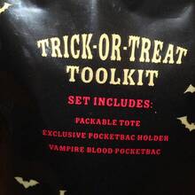Keychain Holder With Random Gel Included Bath B&BW Original Silicone Figures Body Halloween Dog Heart Chocolate Autumn Teacher - 彩色 - 查看 5
