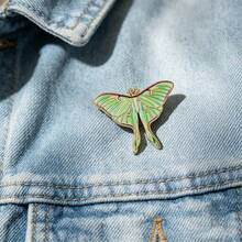 Luna Moth Enamel Pin Fashion Decorative Badge Ornaments Lapel Bag Badges Gifts - Green - View 7