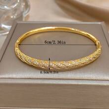3pcs Luxury Fashion Geometric Heart Zirconia Bracelet Set, Adjustable For Women, Elegant Style, Perfect Gift (Slight Color Difference Between Bracelets, Random Number Of Rhinestones) - Gold - View 4
