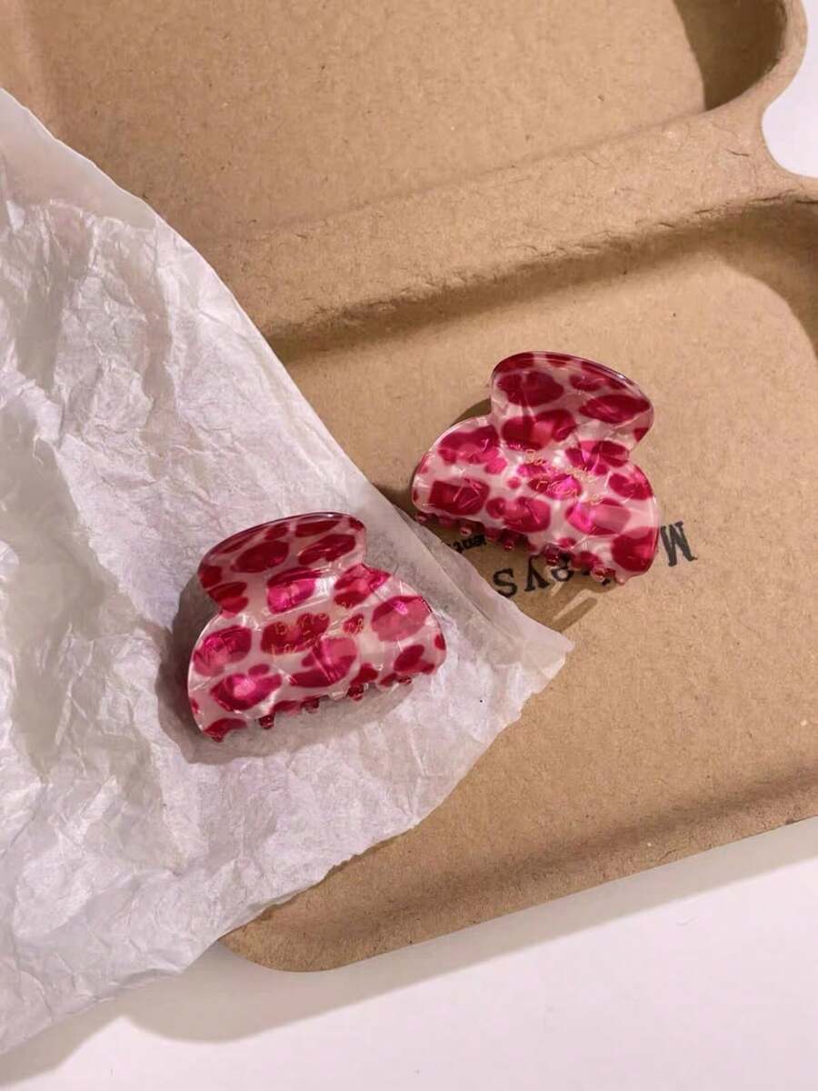 粉色心形豹紋醋酸纖維迷你抓夾，法式金箔字母側瀏海髮夾髮飾