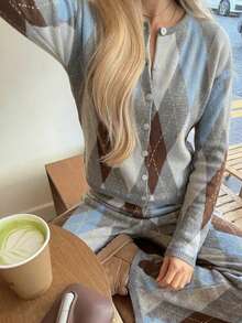 Women's Vintage Argyle Cardigan, Long Sleeve Round Neck Knit Top, Button Detail, Regular Fit, Winter Fashion Top, Vacation, Fall - Grey - View 9