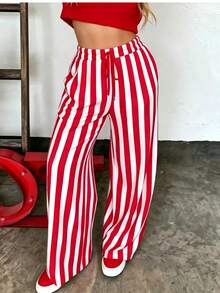 Celana Panjang Wanita Ukuran Plus Motif Garis Vertikal dengan Tali Serut dan Potongan Lebar, Desain Pinggang Tinggi dengan Tali Serut dan Efek Lipatan, Celana Santai Kasual Serbaguna yang Menawan untuk Liburan - Merah - View 5
